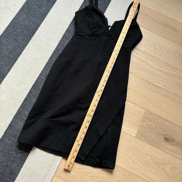 ASTR The Label Black Mini Cocktail Dress Size S Capri Strappy Bodycon Rayon - Picture 9 of 10